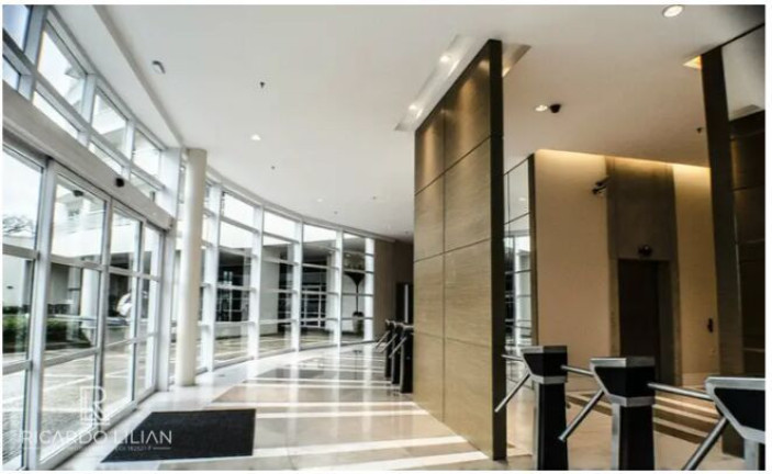 Sala Comercial à Venda, 48 m² em Santo Amaro - São Paulo