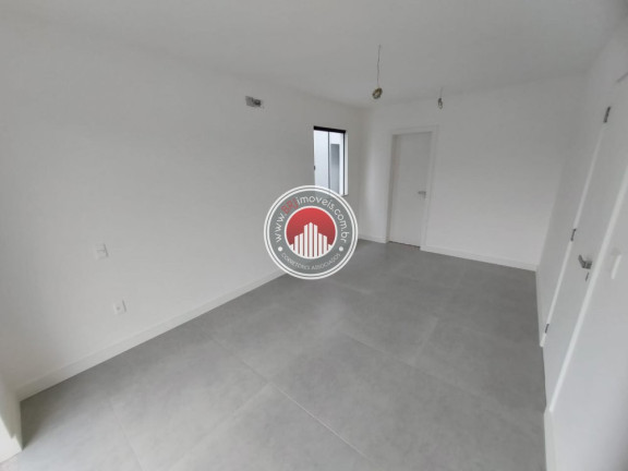 Imagem Casa com 5 Quartos à Venda, 350 m² em Recreio Dos Bandeirantes - Rio De Janeiro Imagem Casa com 5 Quartos à Venda, 350 m² em Recreio Dos Bandeirantes - Rio De Janeiro
