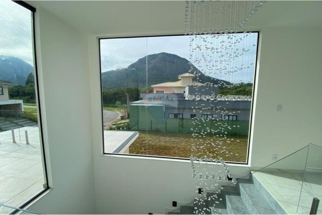 Imagem Casa de Condomínio com 4 Quartos à Venda, 272 m² em Inoa - Maricá Imagem Casa de Condomínio com 4 Quartos à Venda, 272 m² em Inoa - Maricá