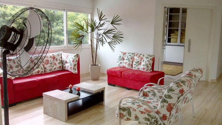 Imagem Casa com 3 Quartos à Venda, 460 m² em Centro - Barra Do Ribeiro