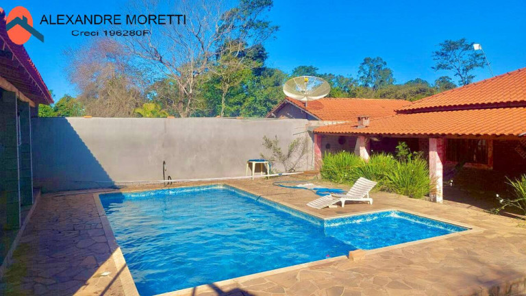 Imagem Casa com 2 Quartos à Venda, 1.250 m² em Laranjal Paulista