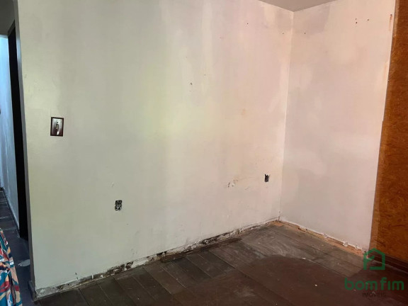 Imagem Casa com 4 Quartos à Venda, 150 m² em Jardim Do Salso - Porto Alegre