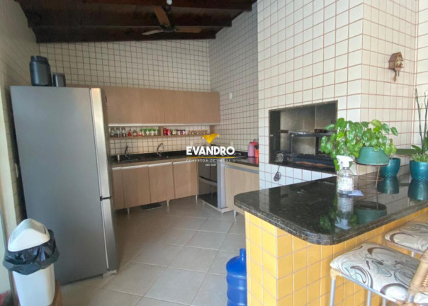 Imagem Casa com 4 Quartos à Venda, 300 m² em Recanto Dos Pássaros - Cuiabá Imagem Casa com 4 Quartos à Venda, 300 m² em Recanto Dos Pássaros - Cuiabá