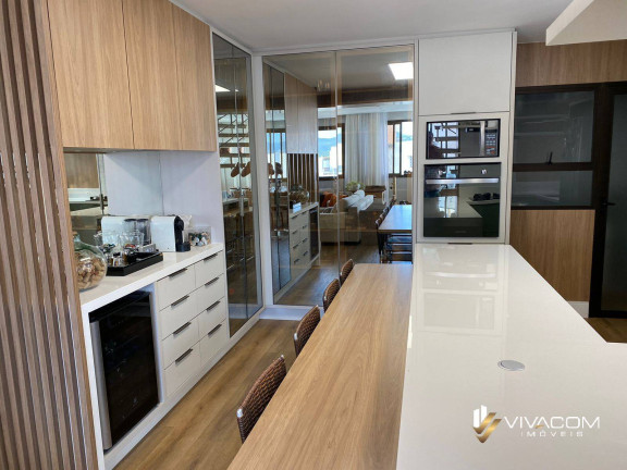 Imagem Cobertura com 4 Quartos à Venda, 267 m² em Agronômica - Florianópolis
