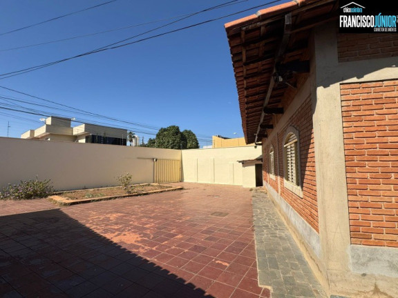 Imagem Casa com 4 Quartos à Venda, 403 m² em Setor Coimbra - Goiânia