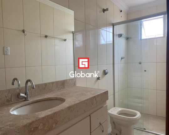 Imagem Imóvel com 3 Quartos à Venda, 1 m² em Santa Rita I - Montes Claros