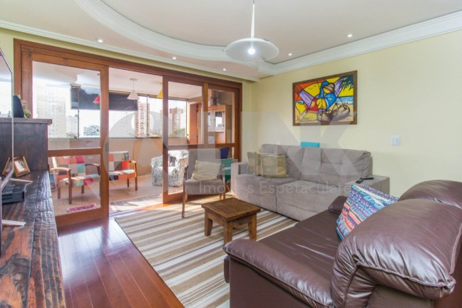 Apartamento com 3 Quartos à Venda, 132 m² em Vila Ipiranga - Porto Alegre