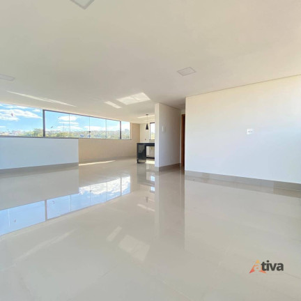 Imagem Sobrado com 3 Quartos à Venda, 102 m²