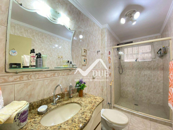 Imagem Apartamento com 3 Quartos à Venda, 128 m² em Embaré - Santos