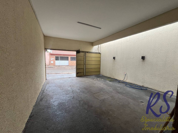 Imagem Casa com 3 Quartos à Venda, 125 m² em Residencial Recanto Do Bosque - Goiânia Imagem Casa com 3 Quartos à Venda, 125 m² em Residencial Recanto Do Bosque - Goiânia