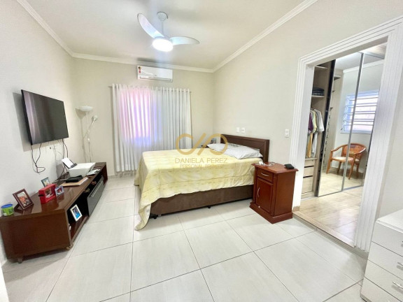 Imagem Casa com 3 Quartos à Venda, 360 m² em Canto Do Forte - Praia Grande Imagem Casa com 3 Quartos à Venda, 360 m² em Canto Do Forte - Praia Grande