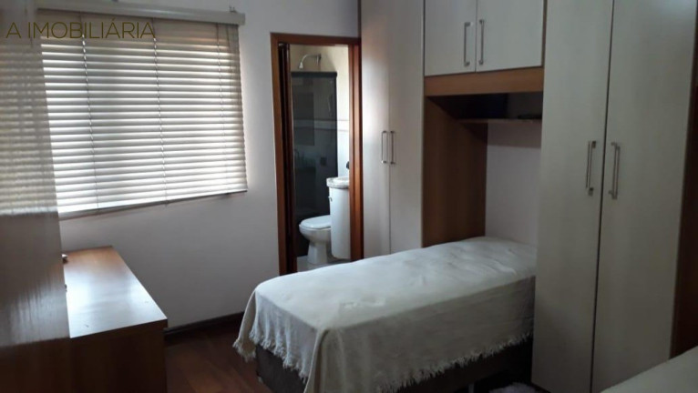 Imagem Casa com 4 Quartos à Venda, 234 m² em Taboão - São Bernardo Do Campo