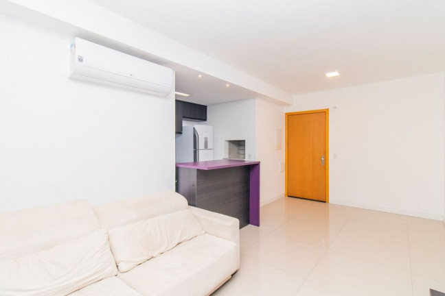Imagem Apartamento com 2 Quartos à Venda, 65 m² em Passo Da Areia - Porto Alegre