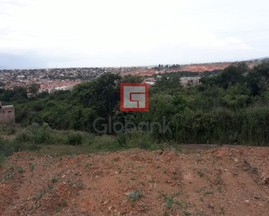 Terreno à Venda, 180 m² em Mirante Do Sol - Montes Claros
