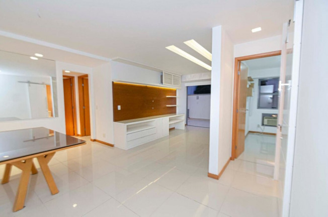 Imagem Imóvel com 3 Quartos à Venda, 143 m² em Botafogo - Rio De Janeiro Imagem Imóvel com 3 Quartos à Venda, 143 m² em Botafogo - Rio De Janeiro
