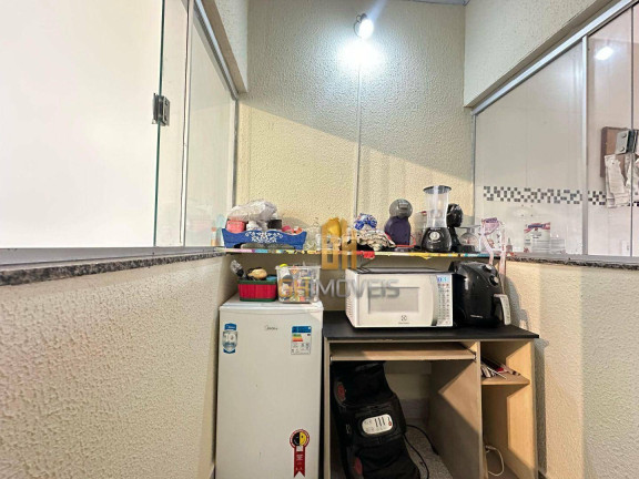 Imagem Casa com 3 Quartos à Venda, 145 m² em Vila Jardim Vitória - Goiânia