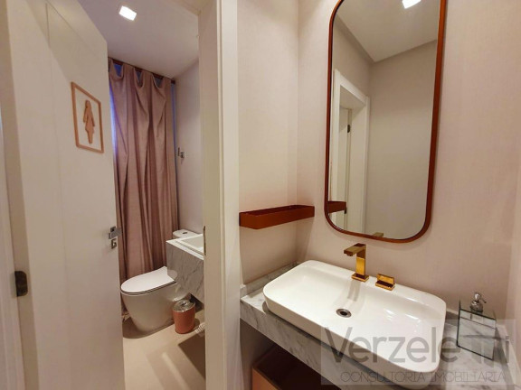 Imagem Apartamento com 3 Quartos à Venda, 145 m² em Centro - Balneário Camboriú Imagem Apartamento com 3 Quartos à Venda, 145 m² em Centro - Balneário Camboriú