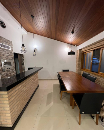 Imagem Casa com 4 Quartos à Venda, 240 m² em Bauru