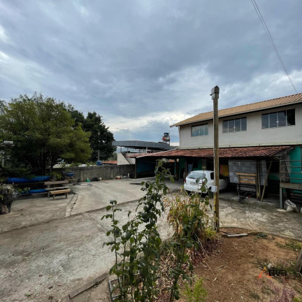 Imagem Casa com 4 Quartos à Venda, 200 m²