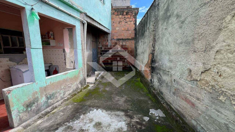 Imagem Casa com 7 Quartos à Venda, 200 m² em Centro - Queimados Imagem Casa com 7 Quartos à Venda, 200 m² em Centro - Queimados