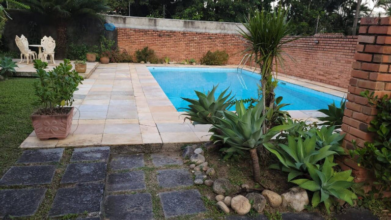 Imagem Casa com 4 Quartos à Venda, em Santo Antônio - Niterói Imagem Casa com 4 Quartos à Venda, em Santo Antônio - Niterói