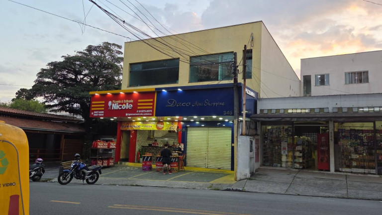 Imóvel Comercial à Venda, 500 m² em Interlagos - São Paulo