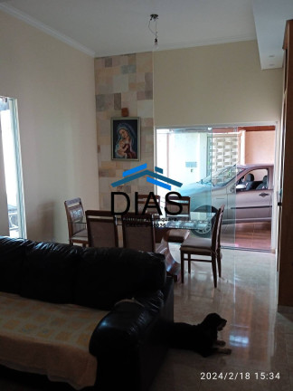 Imagem Casa com 3 Quartos à Venda, 175 m² em Jardim Gardênias - Araraquara Imagem Casa com 3 Quartos à Venda, 175 m² em Jardim Gardênias - Araraquara