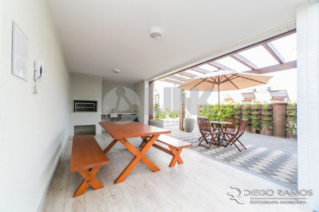 Imagem Apartamento com 2 Quartos à Venda, 70 m² em Petrópolis - Porto Alegre