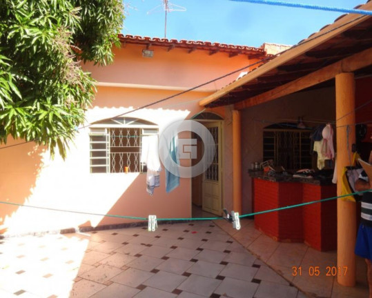 Imagem Casa com 2 Quartos à Venda, 200 m² em Santa Rita I - Montes Claros