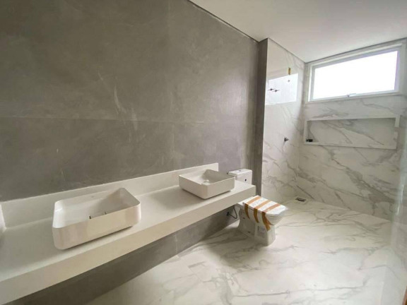 Imagem Apartamento com 3 Quartos à Venda, 210 m²