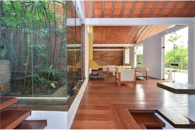 Imagem Casa com 4 Quartos à Venda,  em Morumbi - São Paulo