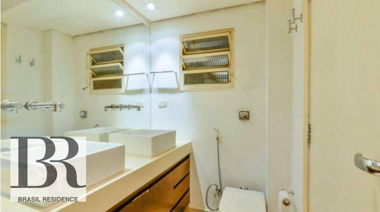 Imagem Apartamento com 3 Quartos à Venda, 150 m² em Itaim Bibi - São Paulo Imagem Apartamento com 3 Quartos à Venda, 150 m² em Itaim Bibi - São Paulo
