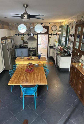 Imagem Casa com 4 Quartos à Venda, 600 m² em Caputera - Arujá Imagem Casa com 4 Quartos à Venda, 600 m² em Caputera - Arujá
