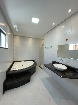 Imagem Casa com 5 Quartos à Venda, 225 m² em Recreio - Vitória Da Conquista Imagem Casa com 5 Quartos à Venda, 225 m² em Recreio - Vitória Da Conquista