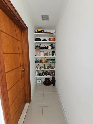 Imagem Casa com 6 Quartos à Venda, 300 m² em Tijuca - Teresópolis Imagem Casa com 6 Quartos à Venda, 300 m² em Tijuca - Teresópolis