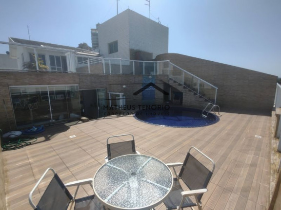 Imagem Cobertura com 3 Quartos à Venda, 280 m²