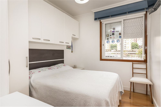 Imagem Imóvel com 3 Quartos à Venda, em Chácara Das Pedras - Porto Alegre Imagem Imóvel com 3 Quartos à Venda, em Chácara Das Pedras - Porto Alegre