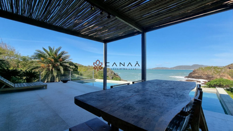 Casa com 4 Quartos à Venda, 270 m² em Ferradurinha - Armação Dos Búzios