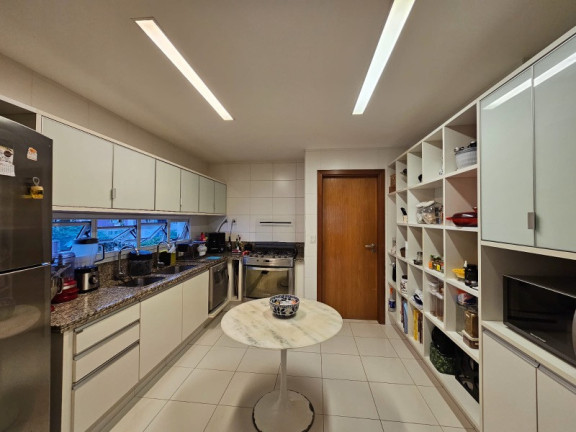 Imagem Imóvel com 4 Quartos à Venda, 305 m² em Barra - Salvador Imagem Imóvel com 4 Quartos à Venda, 305 m² em Barra - Salvador