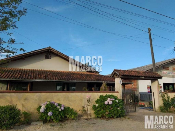 Imagem Casa com 3 Quartos à Venda, 50 m² em Salinas - Balneário Barra Do Sul Imagem Casa com 3 Quartos à Venda, 50 m² em Salinas - Balneário Barra Do Sul