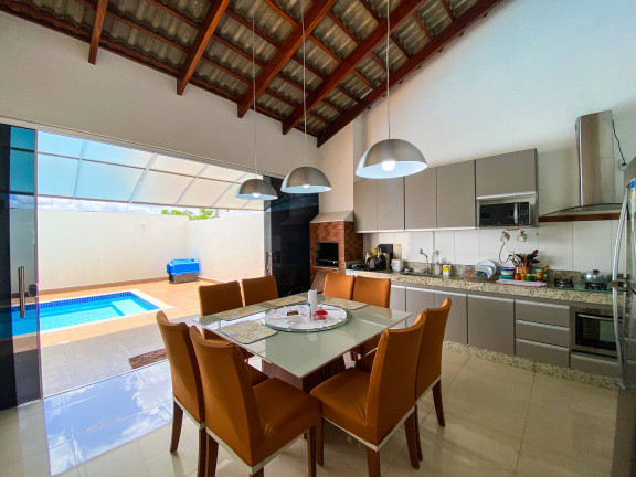 Imagem Casa com 2 Quartos à Venda, 180 m² em Setor Lagoa Quente - Caldas Novas Imagem Casa com 2 Quartos à Venda, 180 m² em Setor Lagoa Quente - Caldas Novas