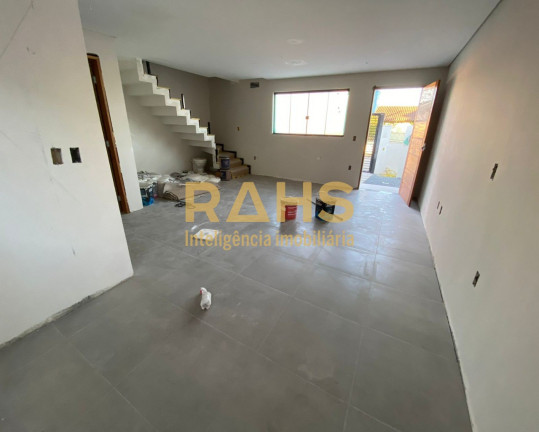 Casa com 3 Quartos à Venda, 85 m² em Aventureiro - Joinville