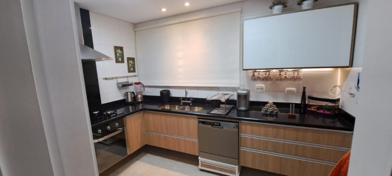 Imagem Imóvel com 3 Quartos à Venda, 141 m² em Vila Suzana - São Paulo Imagem Imóvel com 3 Quartos à Venda, 141 m² em Vila Suzana - São Paulo