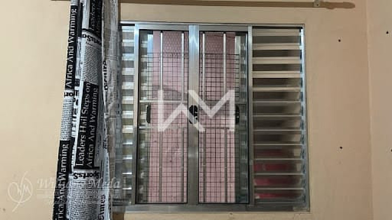 Imagem Casa com 2 Quartos à Venda, 200 m² em Jardim Silvia - Guarulhos Imagem Casa com 2 Quartos à Venda, 200 m² em Jardim Silvia - Guarulhos