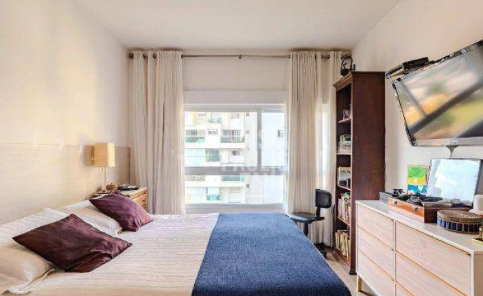 Imagem Apartamento com 3 Quartos à Venda, 208 m² em Campo Belo - São Paulo