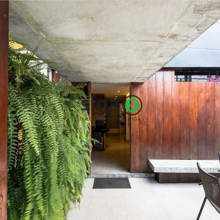 Imóvel Comercial à Venda ou Locação, 220 m² em Vila Nova Conceição - São Paulo