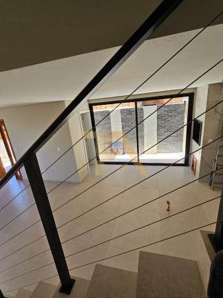 Imagem Imóvel com 3 Quartos à Venda, em Ambrósio - Garopaba Imagem Imóvel com 3 Quartos à Venda, em Ambrósio - Garopaba