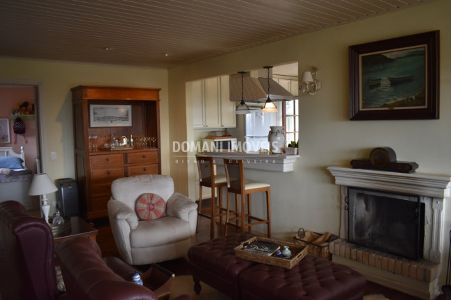 Imagem Casa com 4 Quartos à Venda, 250 m² em Região Da Pedra Do Fogo - Campos Do Jordão