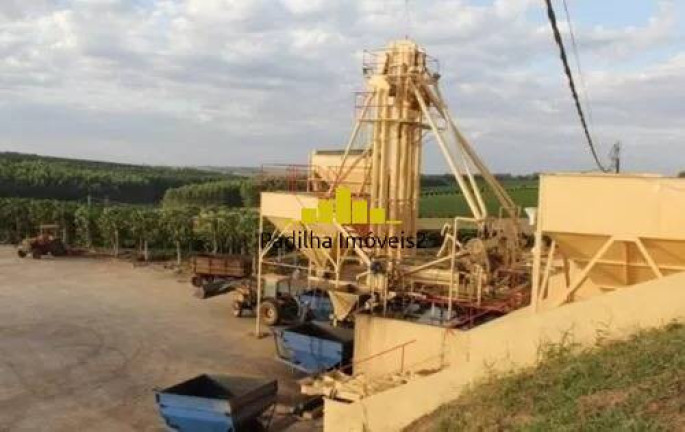 Imagem Fazenda à Venda, 530 m² em Centro - Piumhi Imagem Fazenda à Venda, 530 m² em Centro - Piumhi