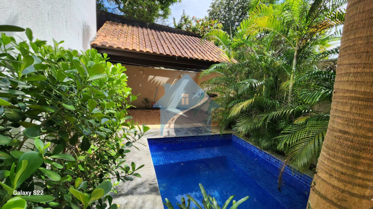 Imagem Casa com 3 Quartos à Venda, 220 m² em Parque 10 De Novembro - Manaus
